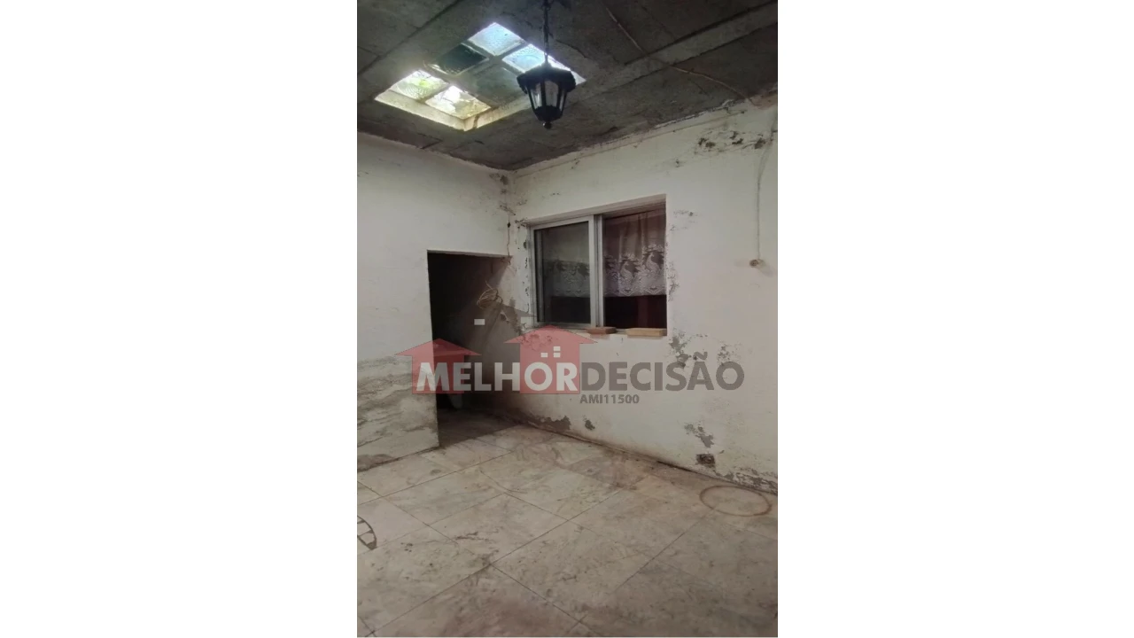 Moradia T2 para Venda em Vila Nova da Barquinha Foto 14