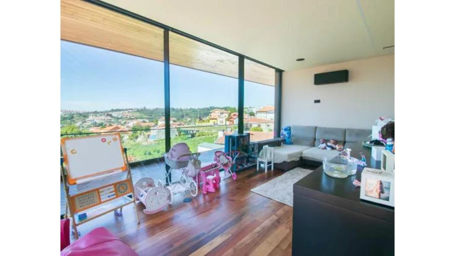 Moradia T5 para Venda em Avintes Foto 8