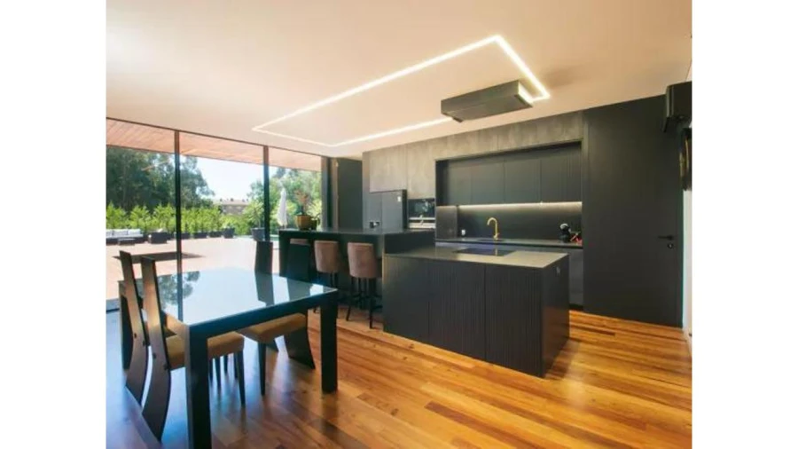 Moradia T5 para Venda em Avintes Foto 11