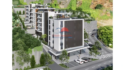 Apartamento T5 para Venda em Funchal (São Pedro)