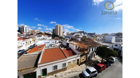 Prédio para Venda em Faro (Sé e São Pedro)