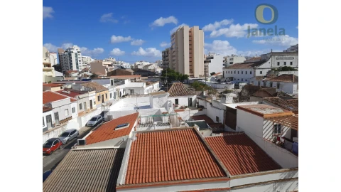 Prédio para Venda em Faro (Sé e São Pedro)