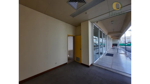 Prédio para Venda em Faro (Sé e São Pedro)