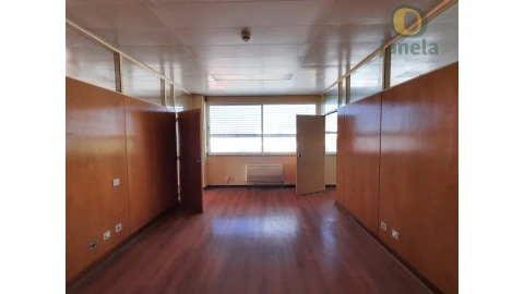 Prédio para Venda em Faro (Sé e São Pedro)