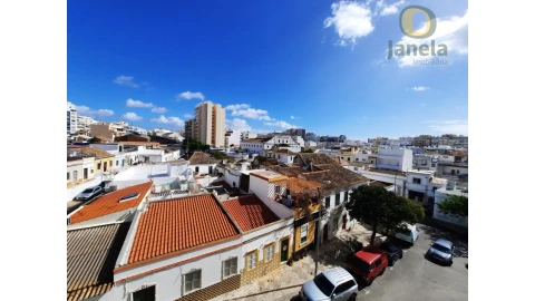 Prédio para Venda em Faro (Sé e São Pedro)