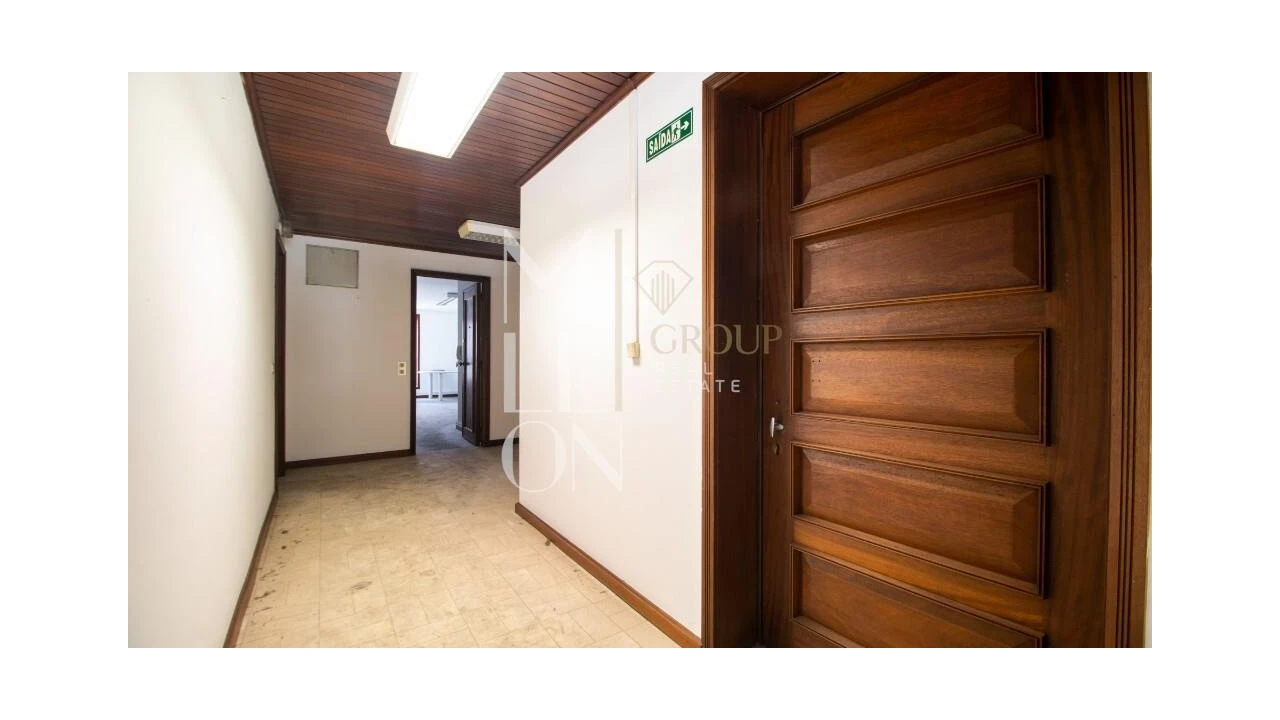 Escritório para Venda em Mafamude e Vilar do Paraíso Foto 19