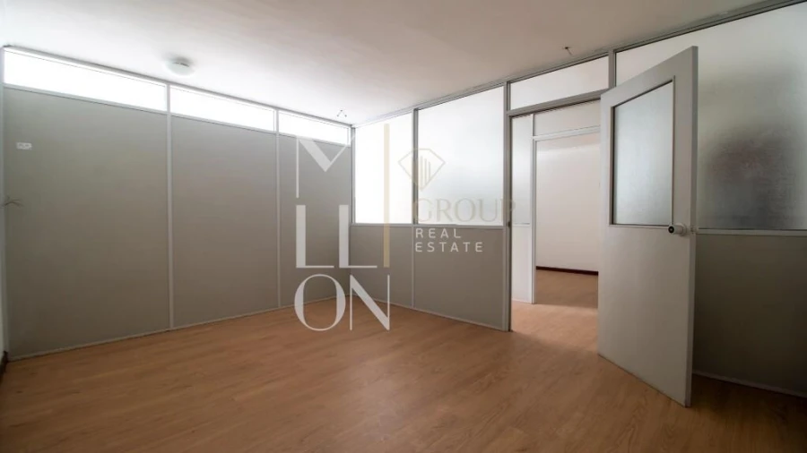 Escritório para Venda em Mafamude e Vilar do Paraíso Foto 6