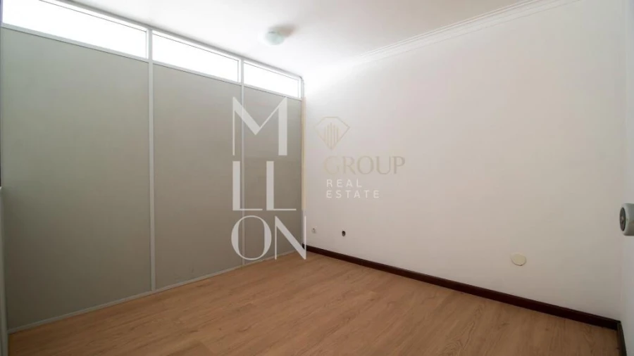 Escritório para Venda em Mafamude e Vilar do Paraíso Foto 7