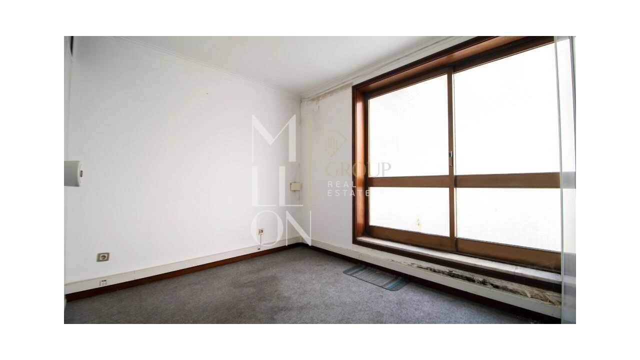 Escritório para Venda em Mafamude e Vilar do Paraíso Foto 14