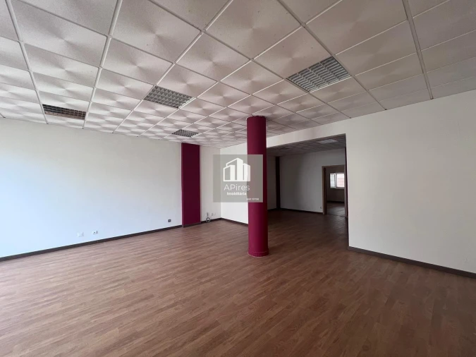 Loja para Venda em Costa da Caparica Foto 3