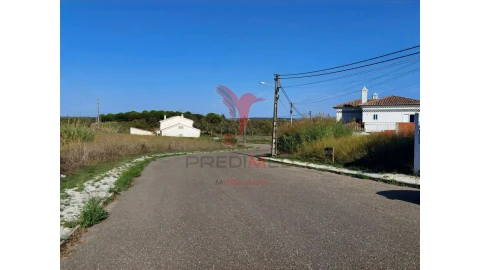 Terreno para Venda em Achete, Azoia de Baixo e Póvoa de Santarém