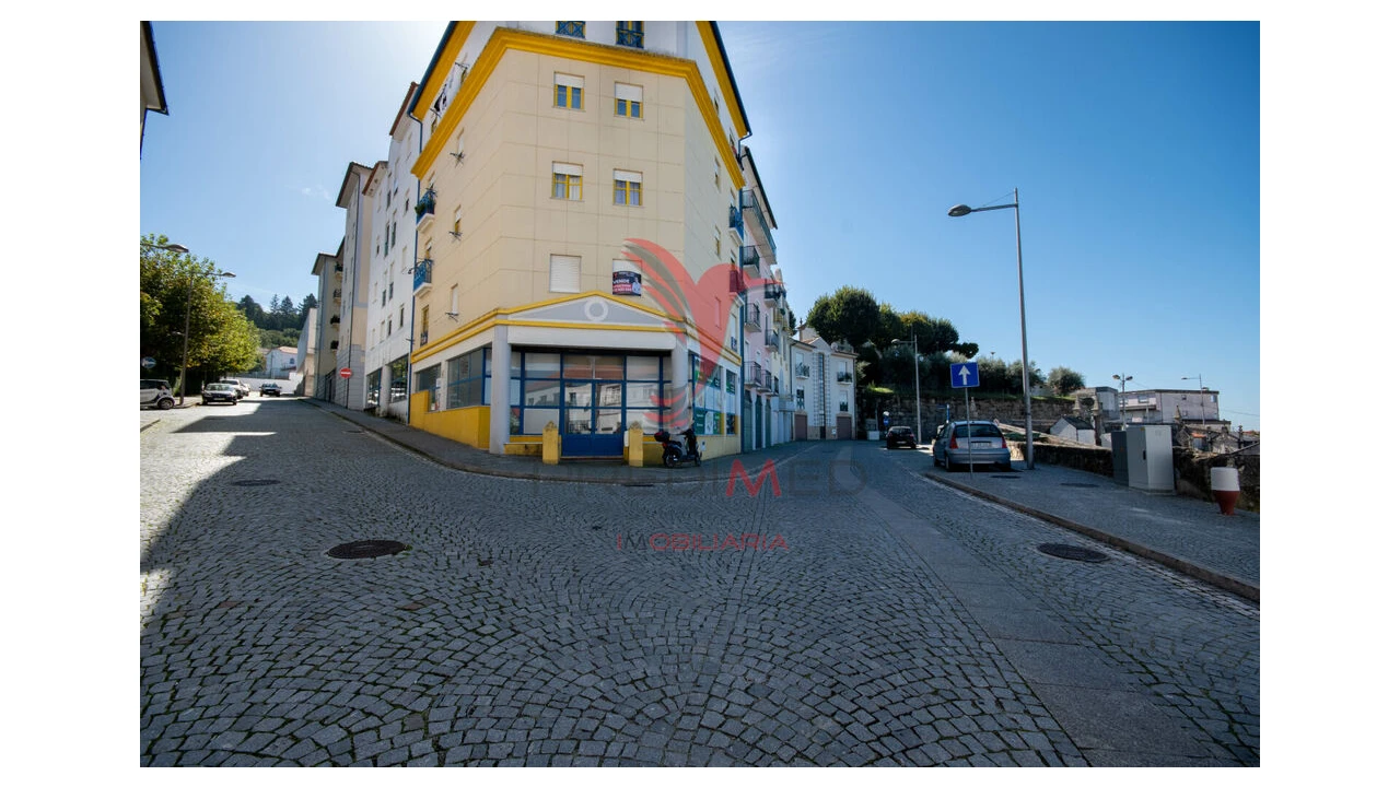 Apartamento T3 para Venda em Gouveia (São Pedro e São Julião) Foto 1
