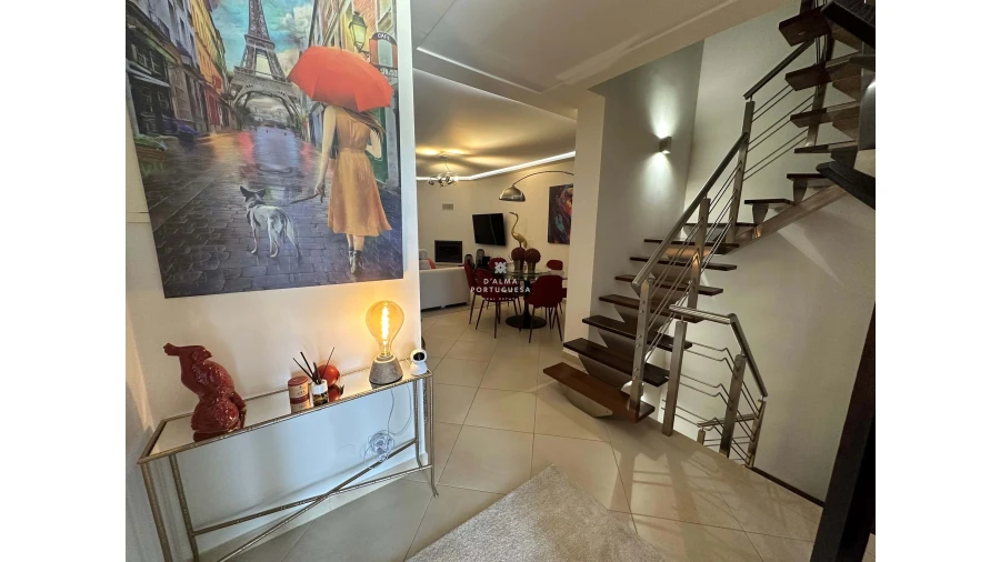 Moradia T5 para Venda em Quarteira Foto 5