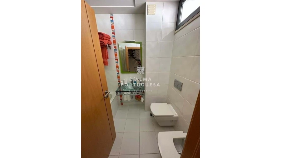 Moradia T5 para Venda em Quarteira Foto 36