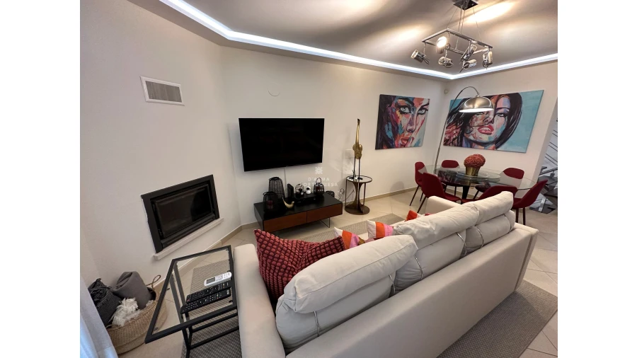 Moradia T5 para Venda em Quarteira Foto 15