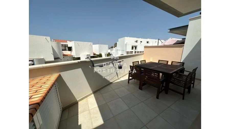 Moradia T5 para Venda em Quarteira Foto 39