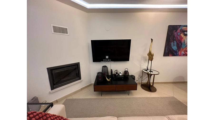 Moradia T5 para Venda em Quarteira Foto 16