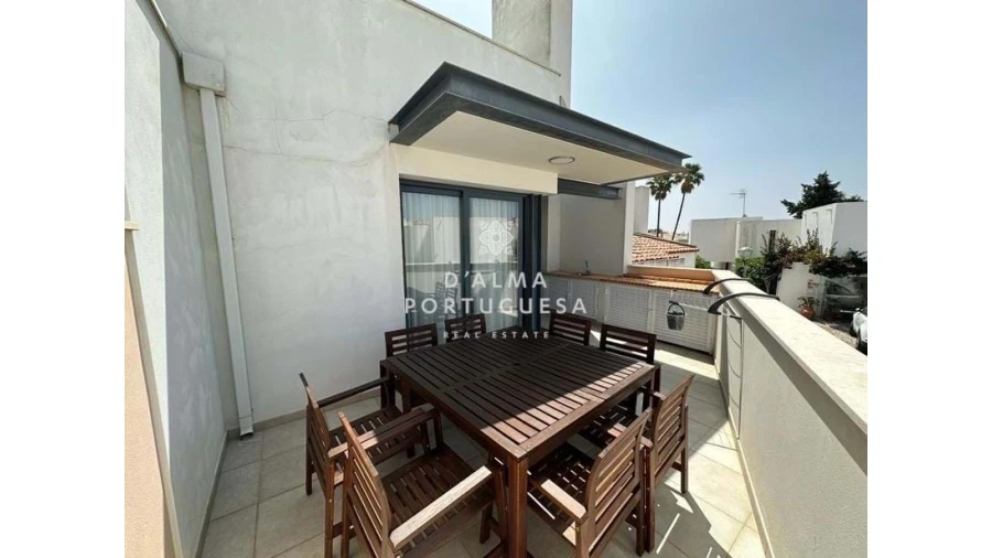 Moradia T5 para Venda em Quarteira Foto 40