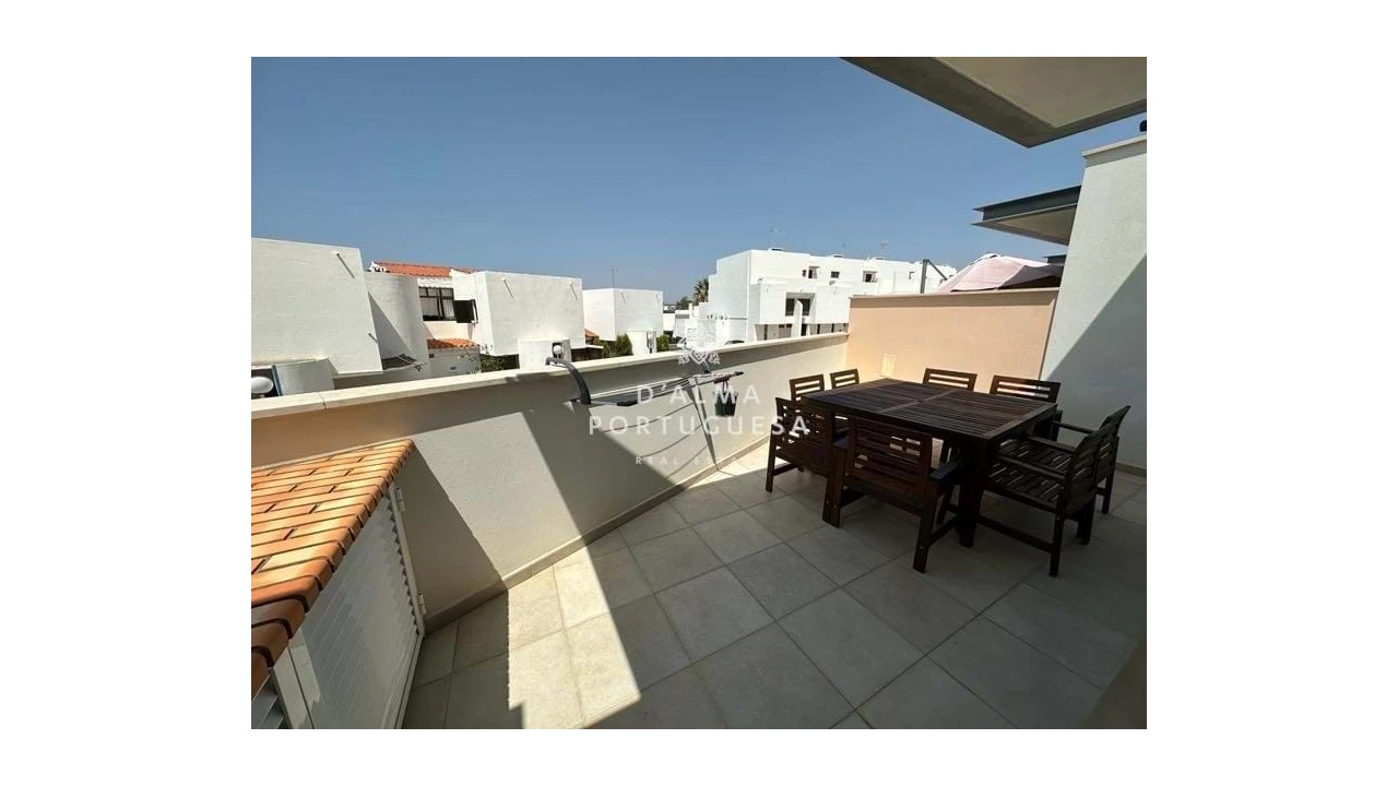 Moradia T5 para Venda em Quarteira Foto 39