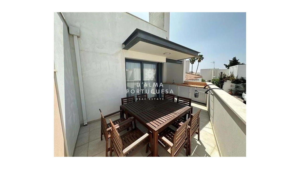 Moradia T5 para Venda em Quarteira Foto 40