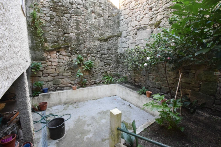 Moradia T2 para Venda em Caria Foto 22