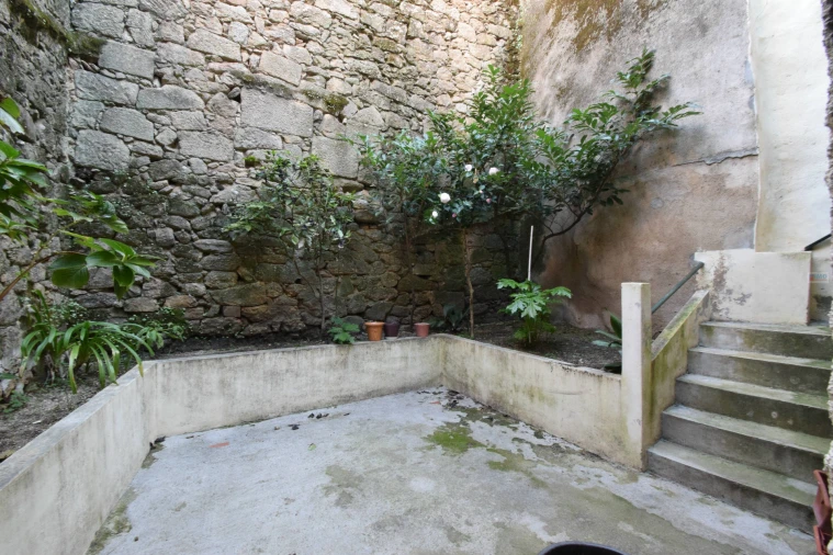 Moradia T2 para Venda em Caria Foto 24