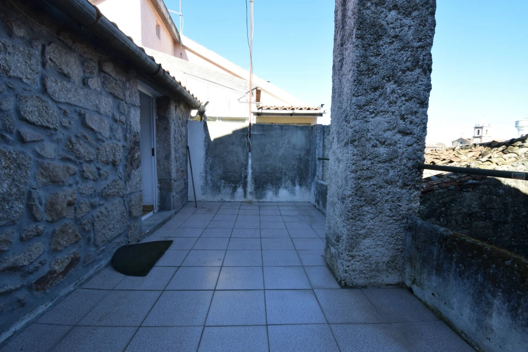Moradia T2 para Venda em Caria Foto 30