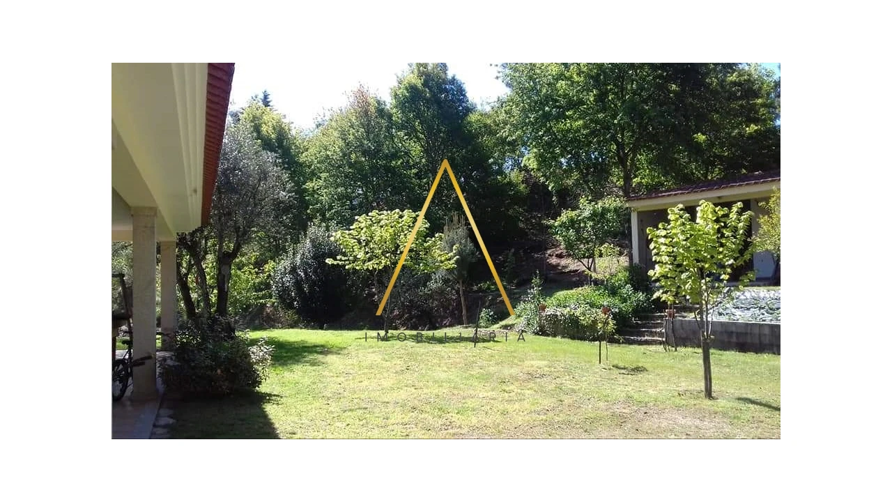 Moradia T5 para Venda em Silgueiros Foto 17