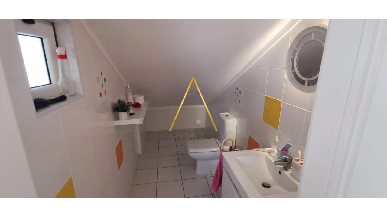 Moradia T5 para Venda em Silgueiros Foto 10