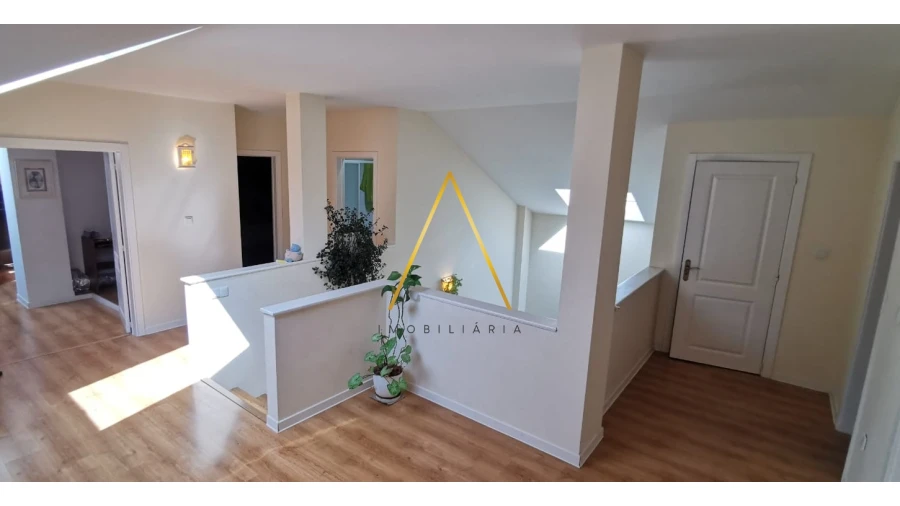 Moradia T5 para Venda em Silgueiros Foto 7