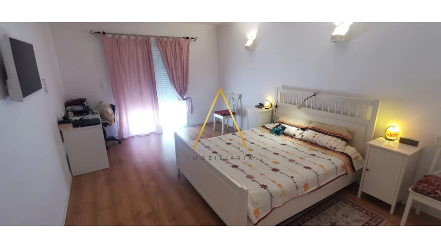 Moradia T5 para Venda em Silgueiros Foto 5