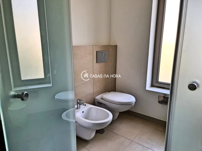 Apartamento T2 para Venda em Portimão Foto 14