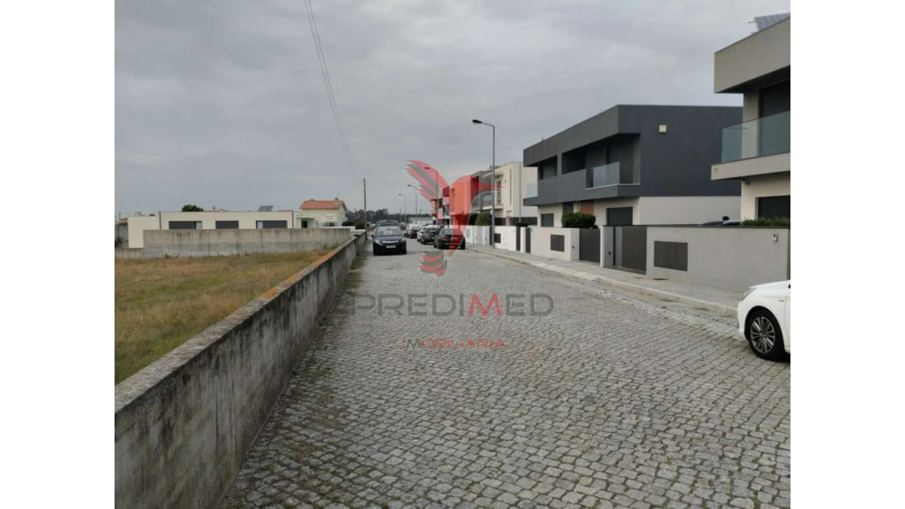 Terreno para Venda em Póvoa de Varzim, Beiriz e Argivai Foto 6