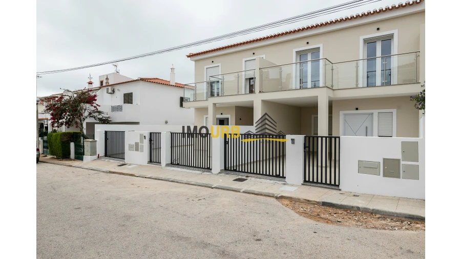 Moradia T3 para Venda em Altura Foto 8