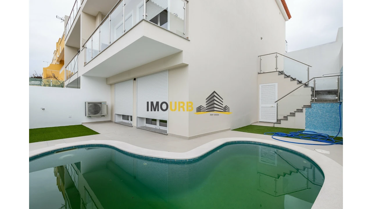 Moradia T3 para Venda em Altura Foto 4