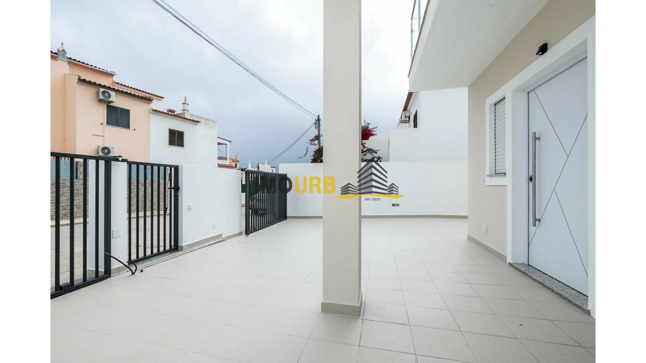 Moradia T3 para Venda em Altura Foto 12