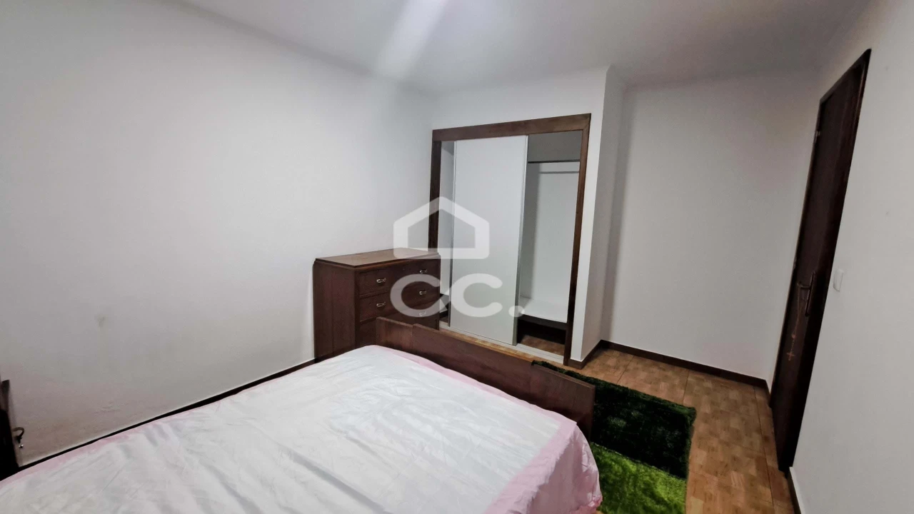 Moradia T6 para Venda em Rabo de Peixe Foto 40