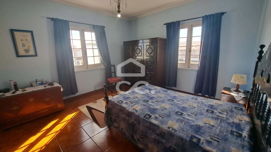 Moradia T6 para Venda em Rabo de Peixe Foto 25