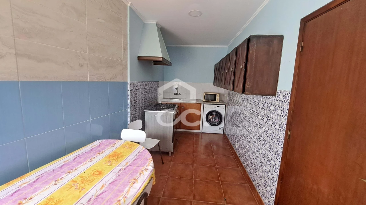 Moradia T6 para Venda em Rabo de Peixe Foto 38