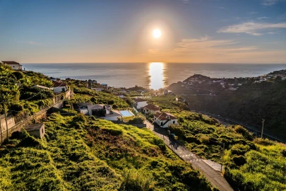 Moradia T4 para Venda em Ribeira Brava