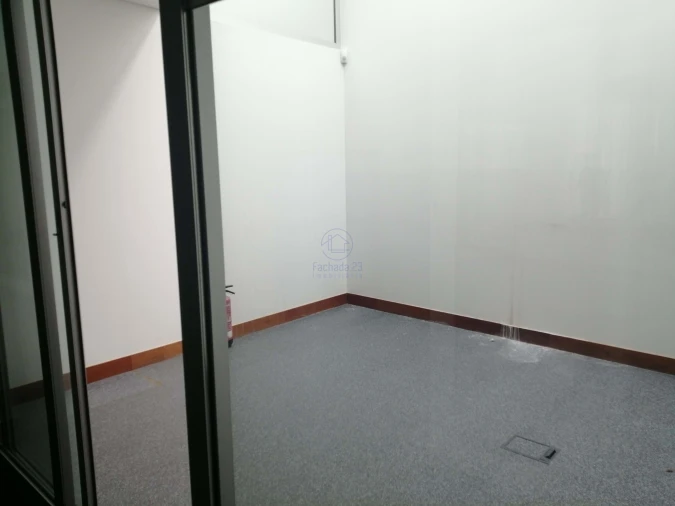 Escritório para Venda em Santa Marinha Foto 22