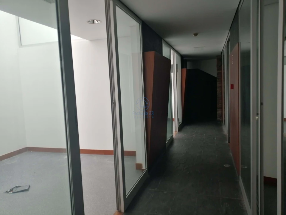 Escritório para Venda em Santa Marinha Foto 19