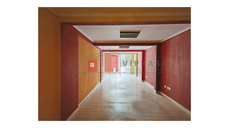 Loja para Venda em Corroios Foto 9