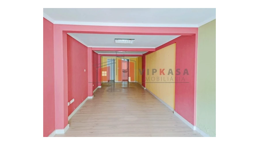 Loja para Venda em Corroios Foto 4