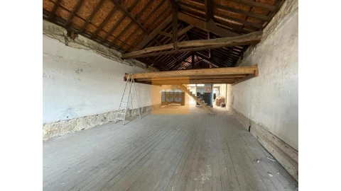Moradia T6 para Venda em Cedofeita, Santo Ildefonso, Sé, Miragaia, São Nicolau e Vitória