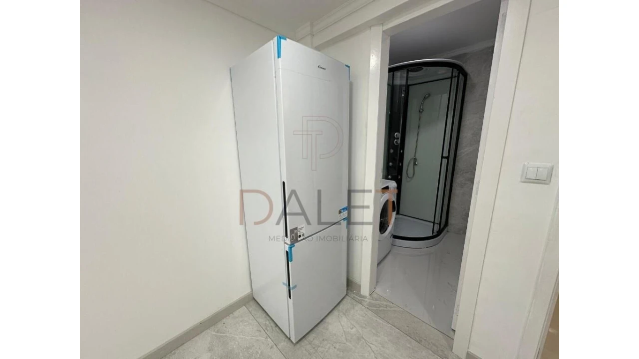 Apartamento T1 para Venda em Corroios Foto 7