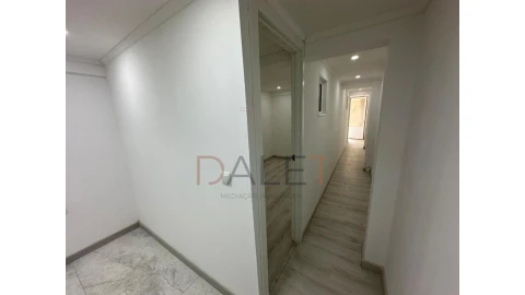 Apartamento T1 para Venda em Corroios
