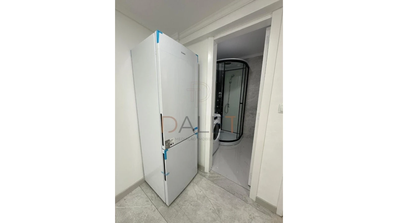 Apartamento T1 para Venda em Corroios Foto 10