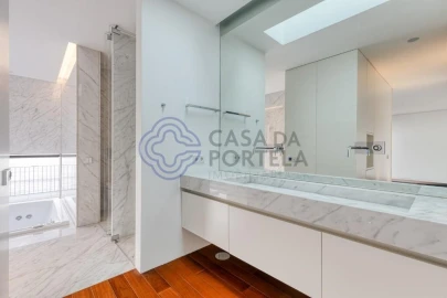 Apartamento T5 para Venda em Canidelo