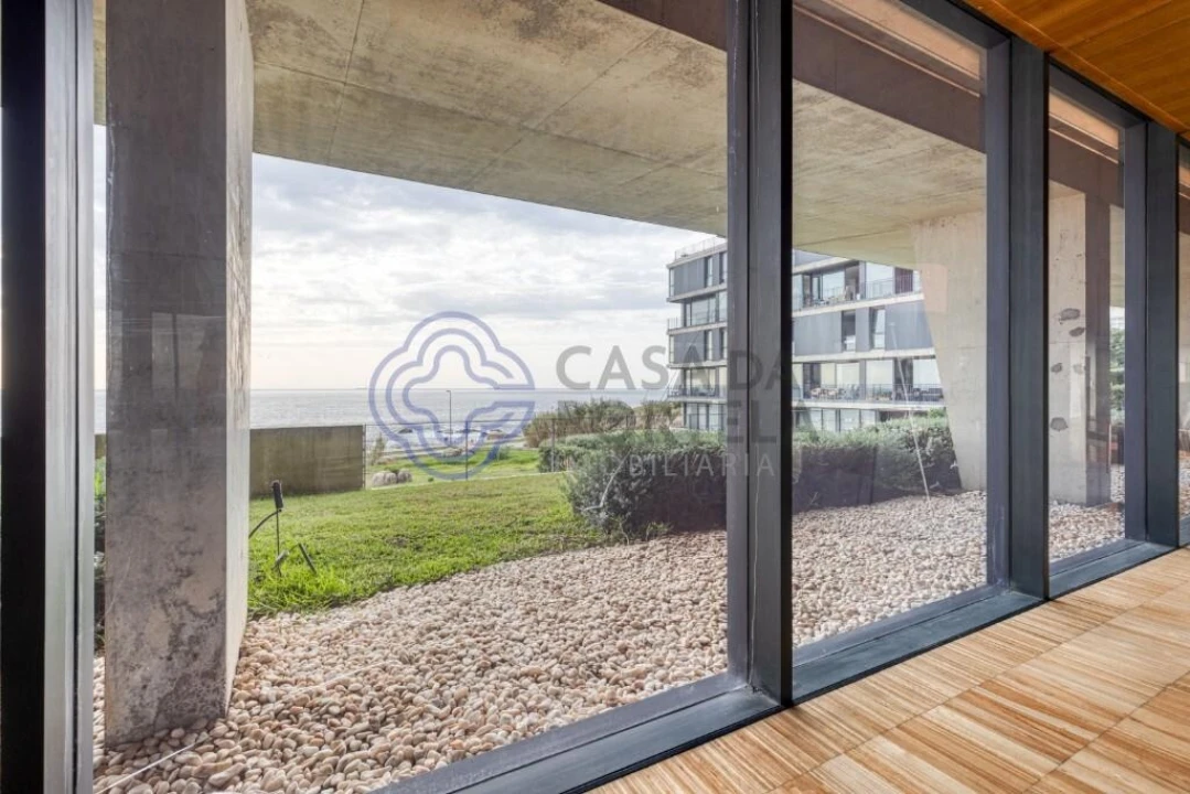 Apartamento T5 para Venda em Canidelo Foto 9